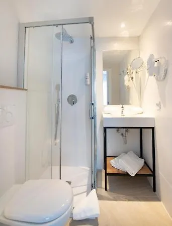 Blanca Hotel *